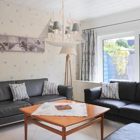 Ferienhaus, Am Ringwall 5 펜션