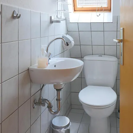 Ferienhaus, Am Ringwall 5 *